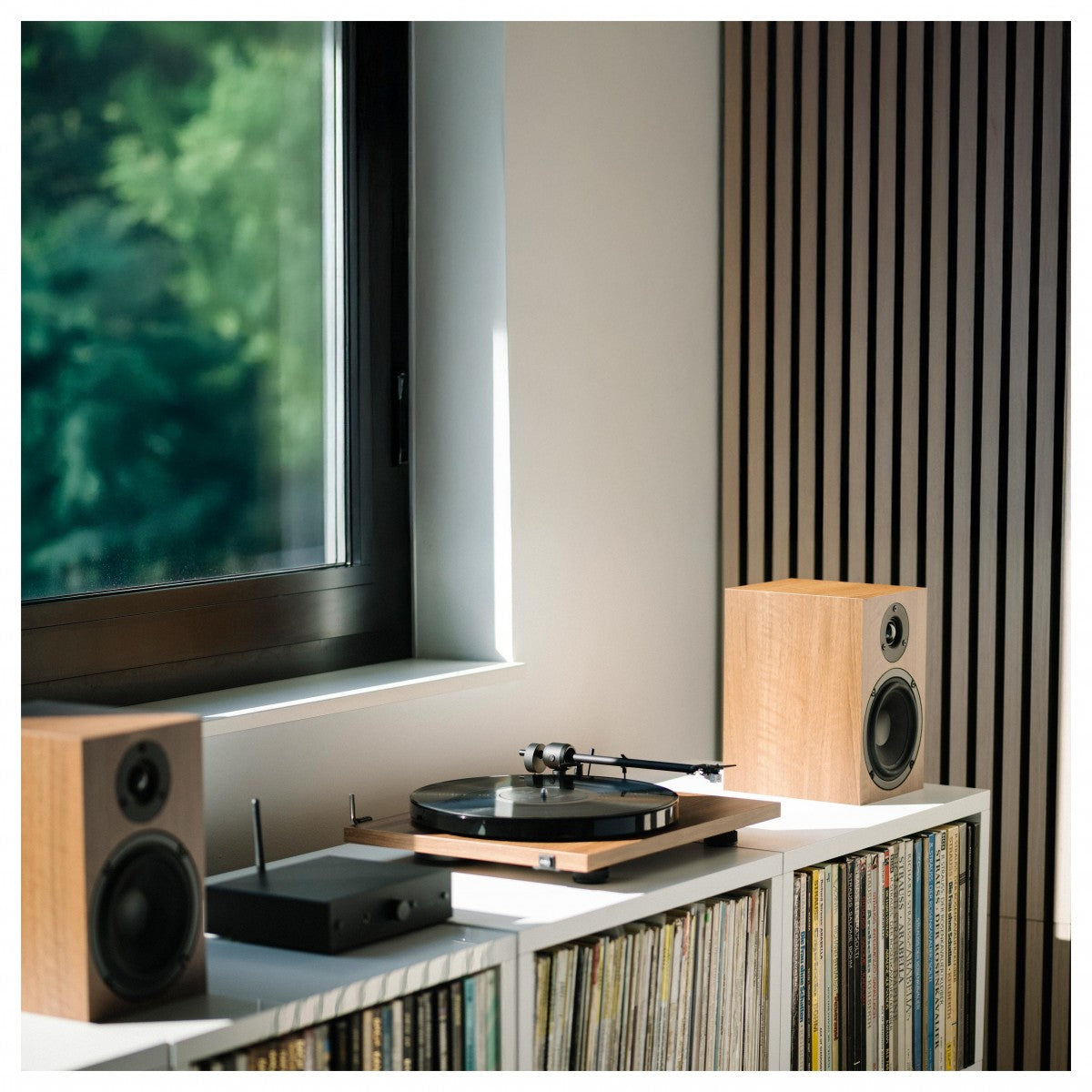 Pro-Ject Stereo Set E1 All-In-One Hi-Fi Set including E1 Turntable with Stereo Box E Integrated Amp and Speaker Box 5E Speakers - Black