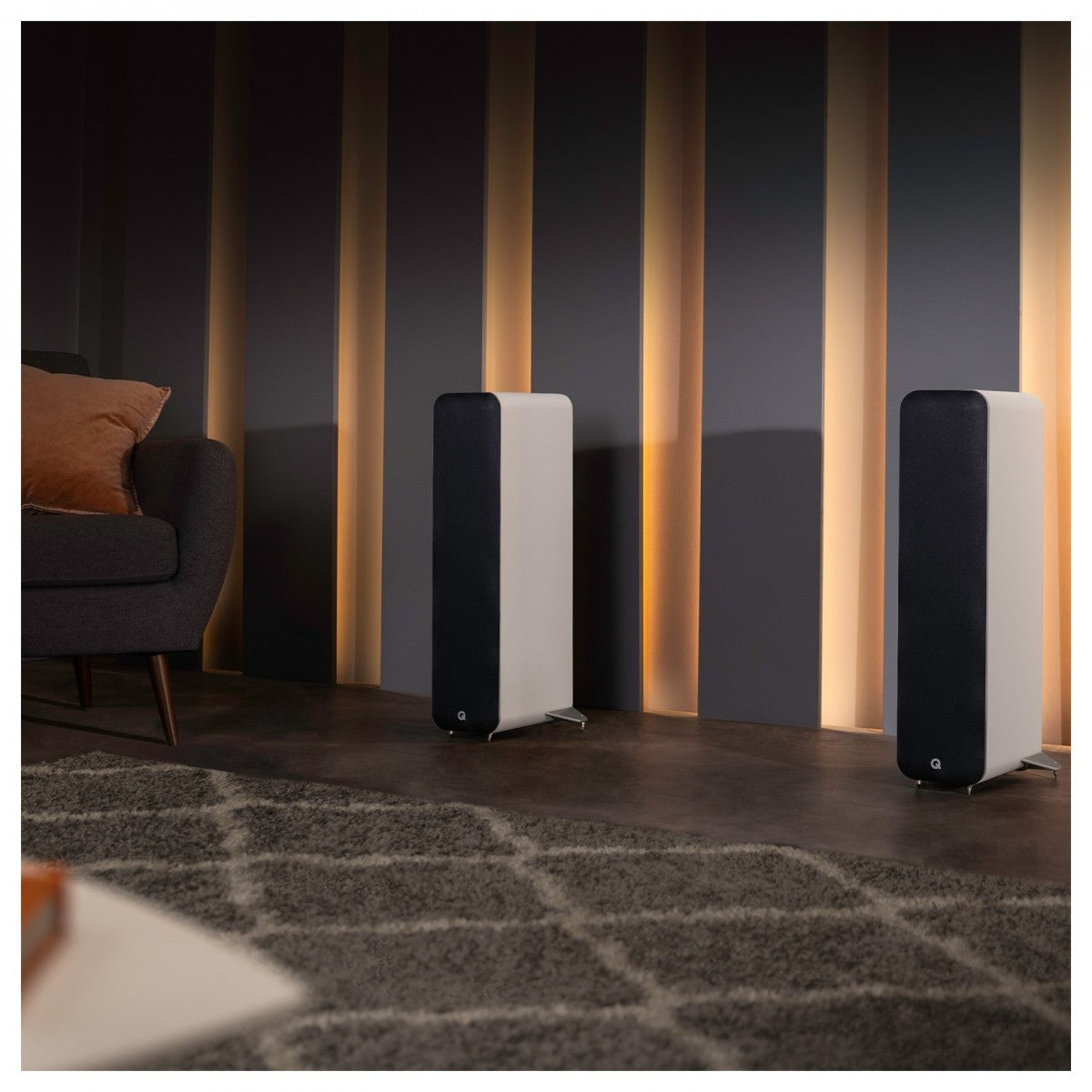 Q Acoustics M40 Powered Bluetooth Floorstanding Speakers Pair White