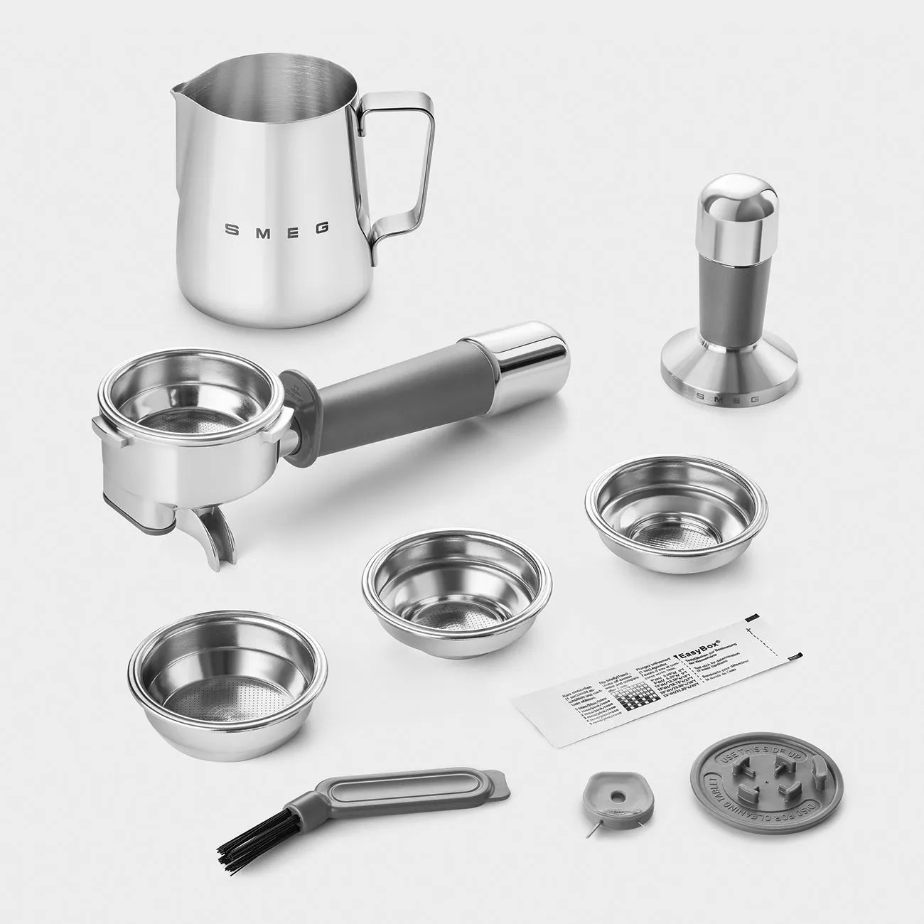 Smeg EGF03WHUK Retro Espresso Coffee Machine with Grinder in White