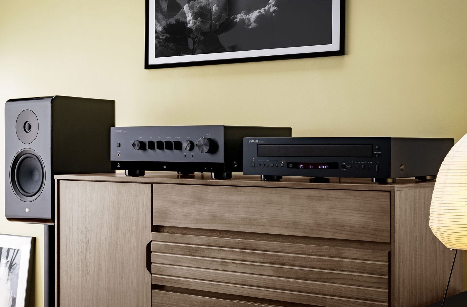 Yamaha CD-C603 5 Disk CD Changer and Player with USB Playback Black